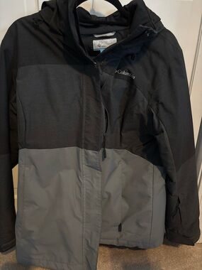 Columbia Black and Gray Men's Hooded Outdoor Jacket